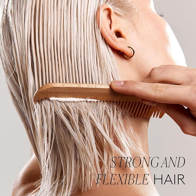 COCUNAT - Rich Conditioner - Dry, Damaged or Dyed Hair - Natural Nutrients - Split Ends - Frizz Free - Silicone Free - Moisturising - Curly Method Suitable - Instant Detangling - 200 ml